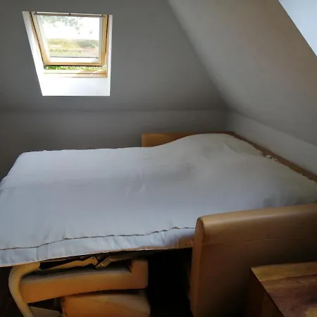 Tolles Dach-apartment Mit Balkon Und Klimaanlage * Halle (Saale)