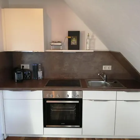 公寓 Tolles Dach-apartment Mit Balkon Und Klimaanlage