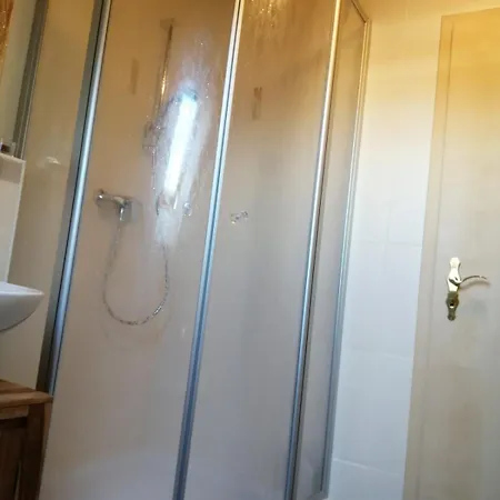 Tolles Dach-apartment Mit Balkon Und Klimaanlage 公寓 Halle (Saale)