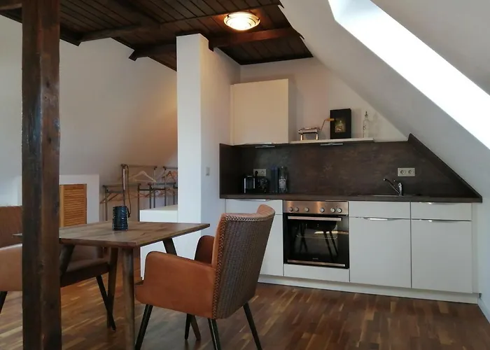 Tolles Dach-apartment Mit Balkon Und Klimaanlage *