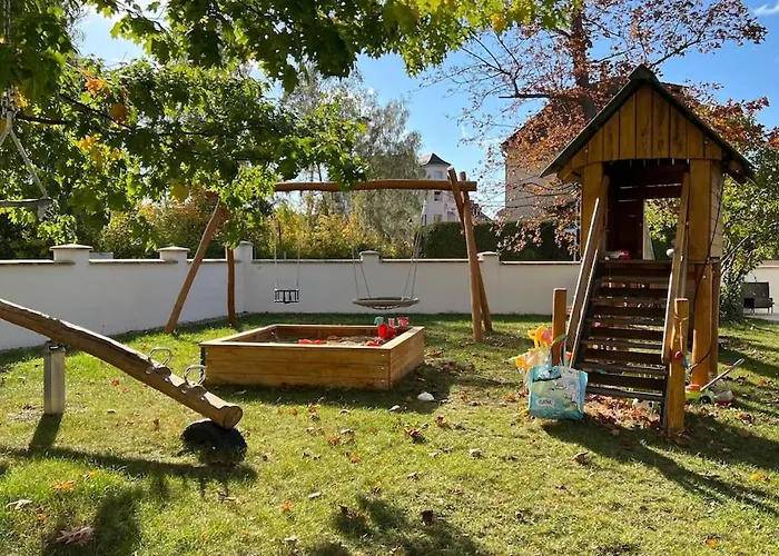 Tolles Dach-apartment Mit Balkon Und Klimaanlage アパート