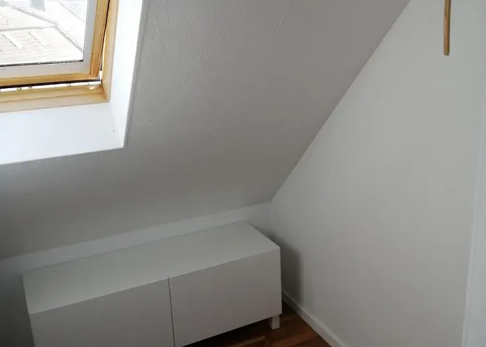 Tolles Dach-apartment Mit Balkon Und Klimaanlage *