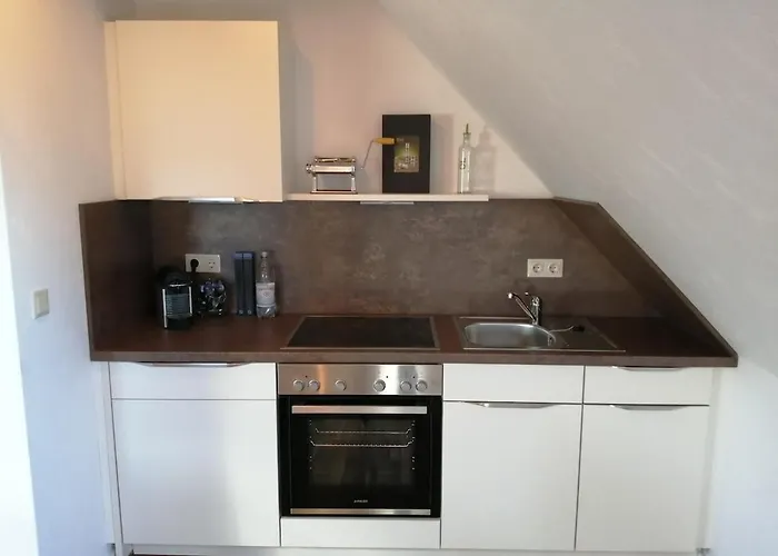 アパート Tolles Dach-apartment Mit Balkon Und Klimaanlage